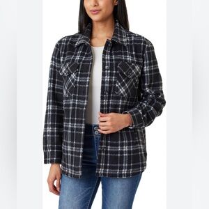 NWT! Wallflower Plaid Shacket Women’s Insta Chill Fleece Plaid Jacket Size Small